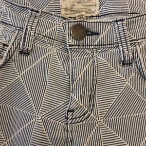 Adorable geometric pattern current Elliot skinnies